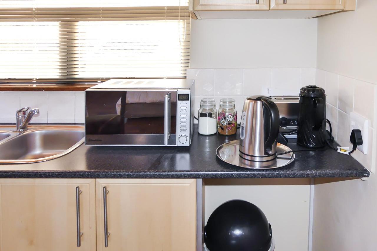 Shalom Self Catering Hotel Kleinmond ภายนอก รูปภาพ