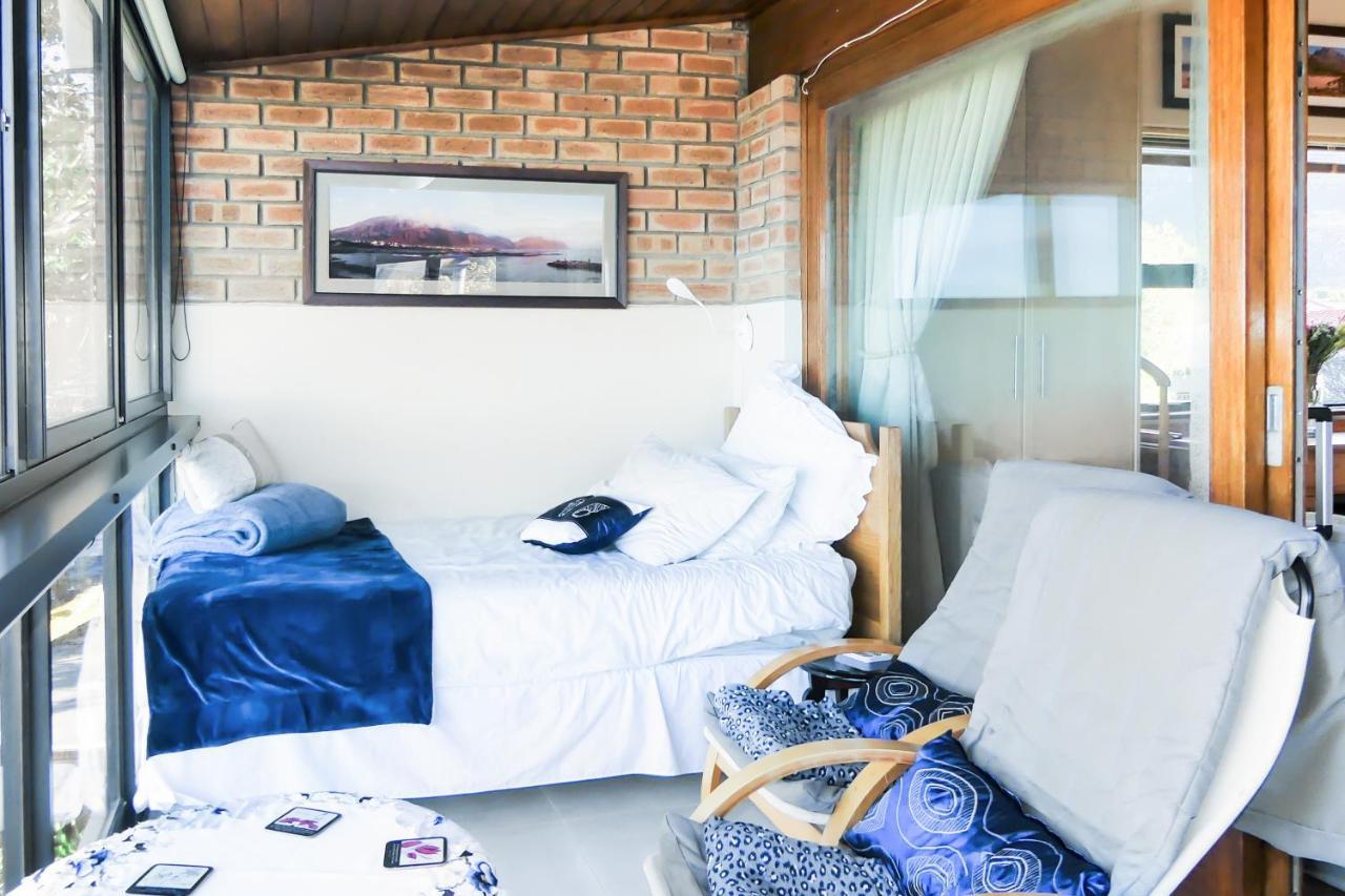 Shalom Self Catering Hotel Kleinmond ภายนอก รูปภาพ
