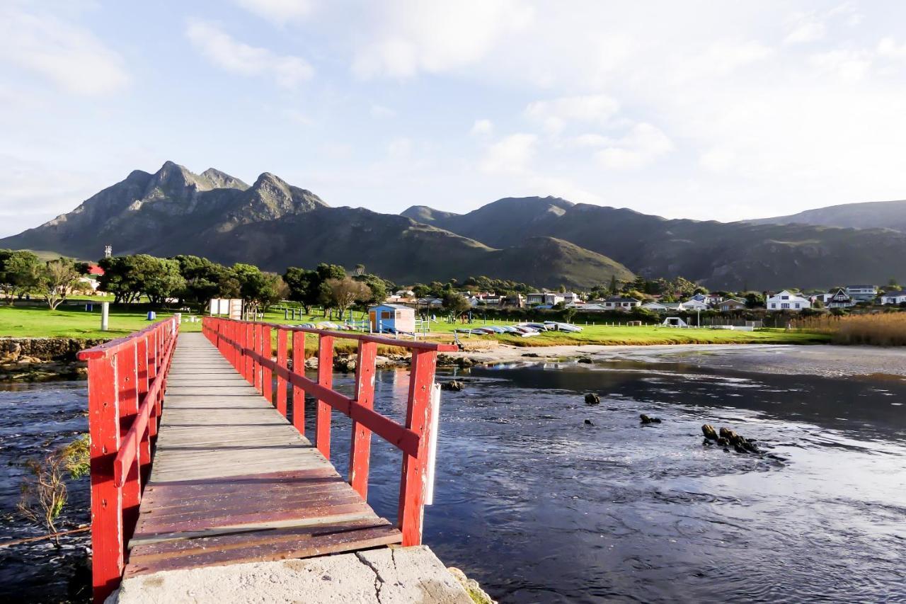Shalom Self Catering Hotel Kleinmond ภายนอก รูปภาพ