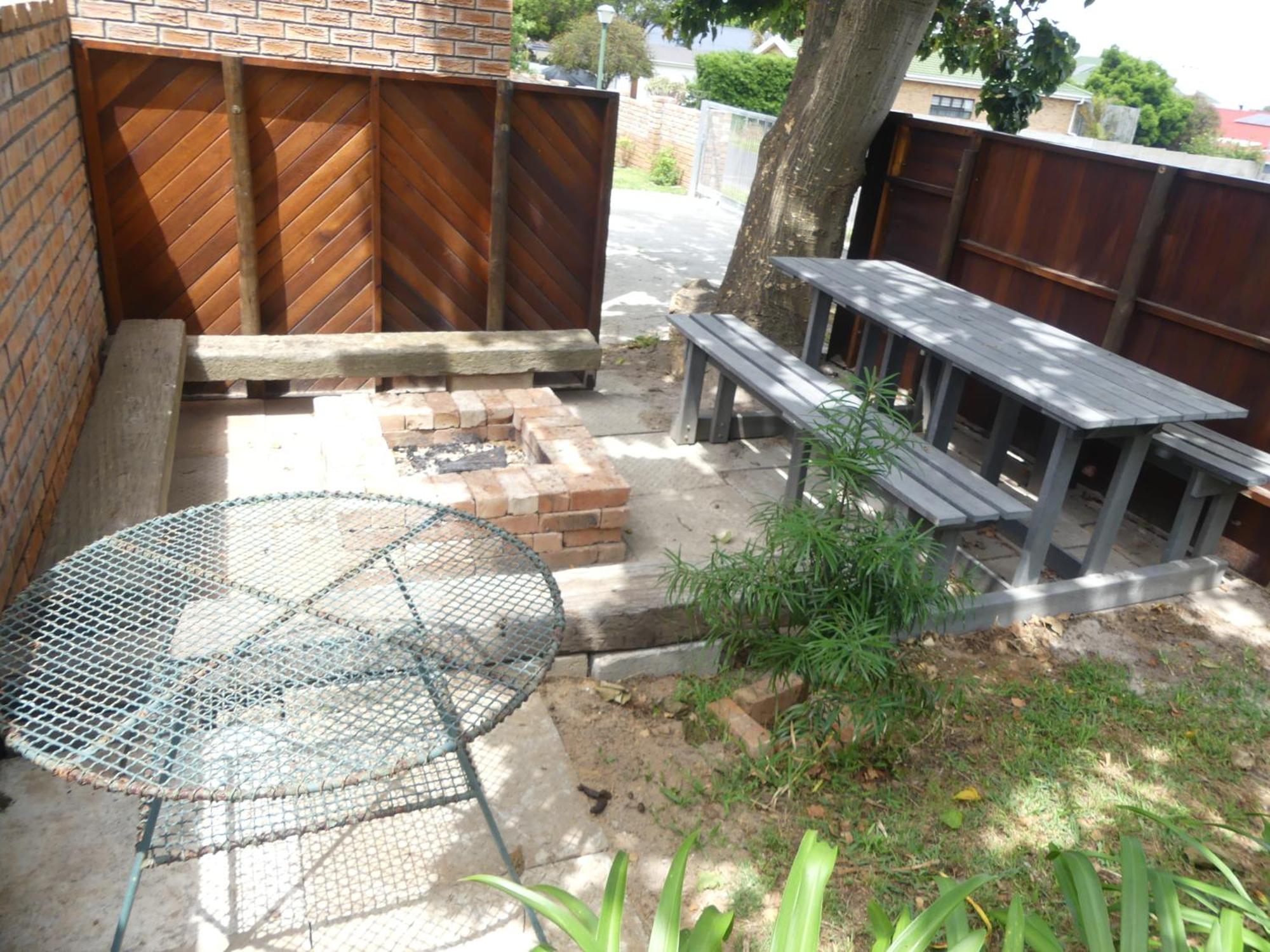 Shalom Self Catering Hotel Kleinmond ภายนอก รูปภาพ